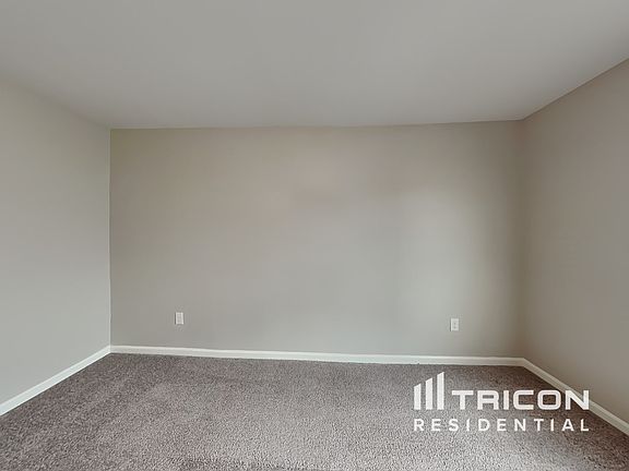 5th image of 302 Rawlings Hide Ln