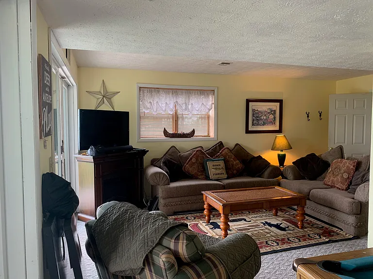 1092 Mountainview Dr — Photo 15