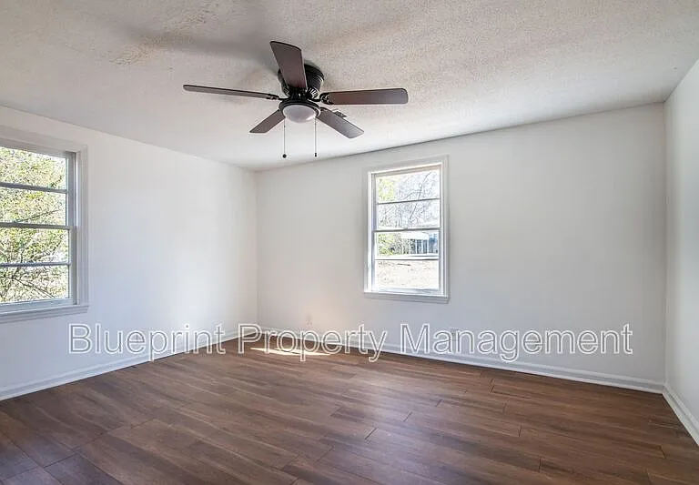 119 Wheeler Dr — Photo 8