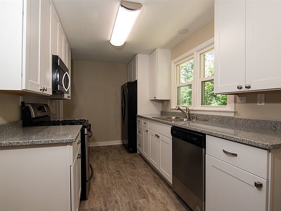 5th image of 1022 Woodland Dr