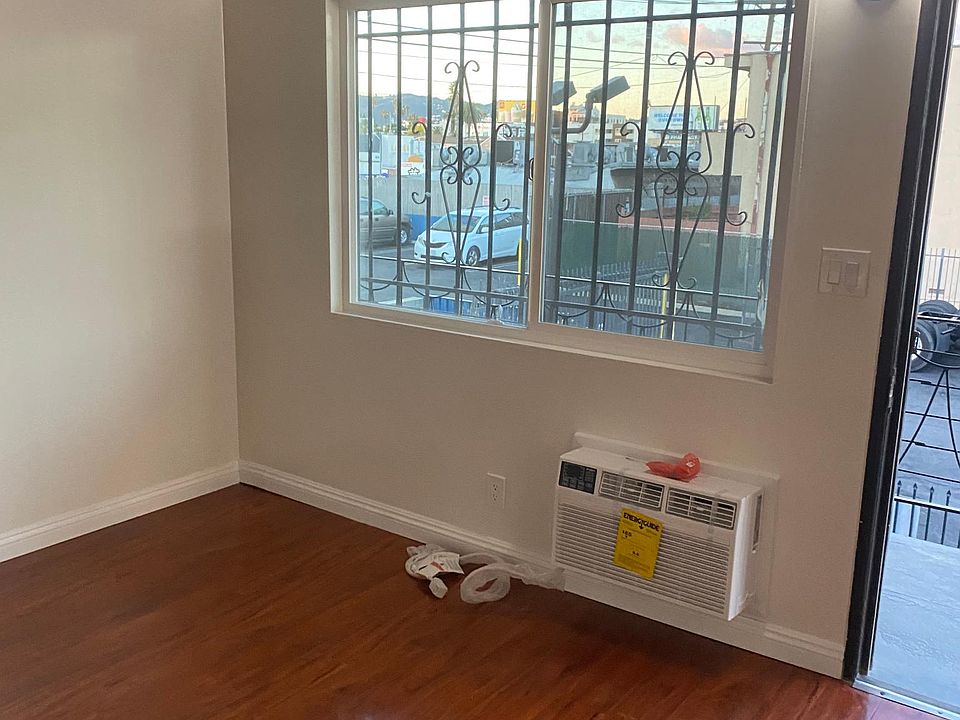 1st image of 121 S Oxford Ave APT H