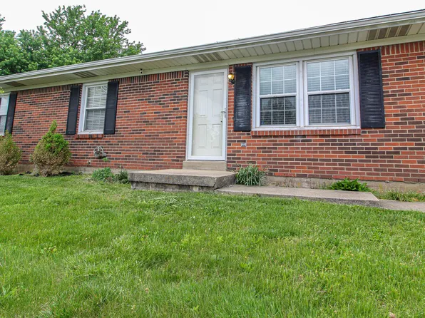 310 Princess Cir, Versailles, KY 40383