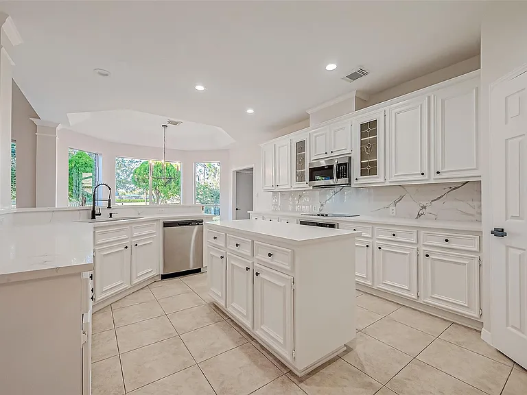 11210 Hundred Bridge Ln — Photo 16