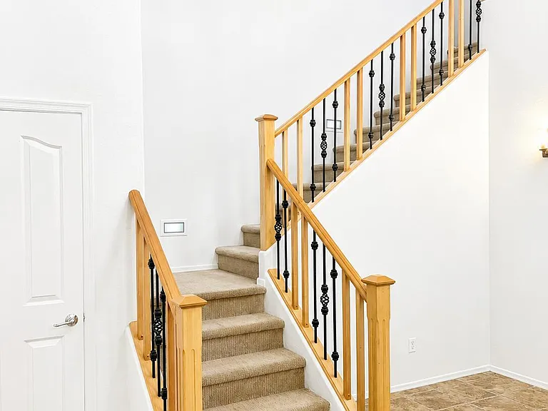 4325 E Vallejo Ct — Photo 3