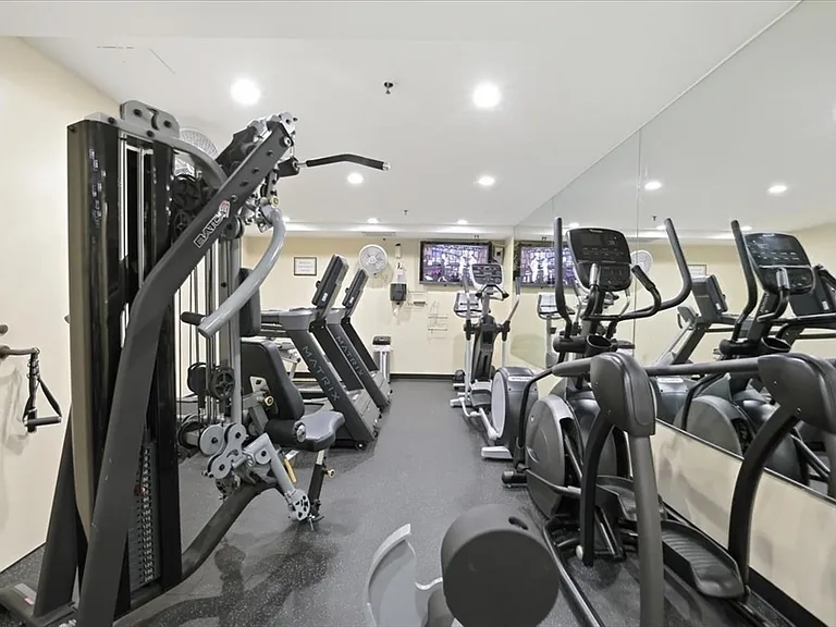 350 Revere Beach Blvd #6-6W — Photo 34