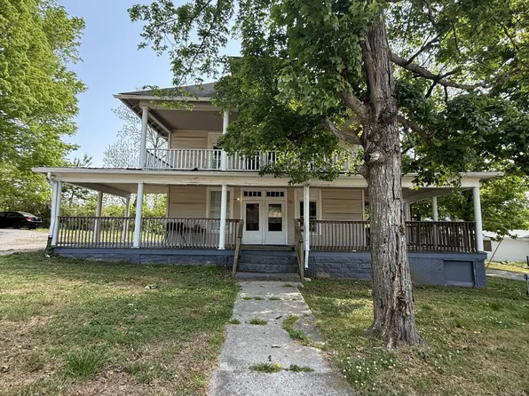 138 S Main St, Cornersville, TN 37047