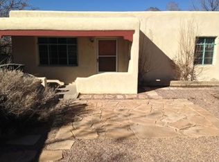 214 Lugar De Monte Vis, Santa Fe, NM 87505
