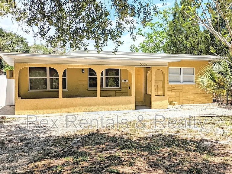 6559 Bougainvilla Ave S — Photo 1