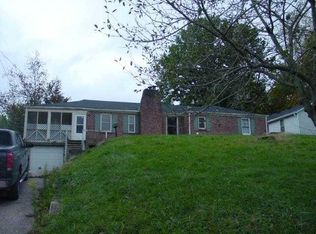 309 E Lawton Ave, Danville, IN 46122