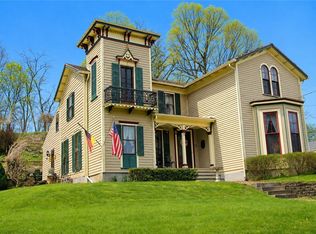 12 Eagle St, Mount Morris, NY 14510