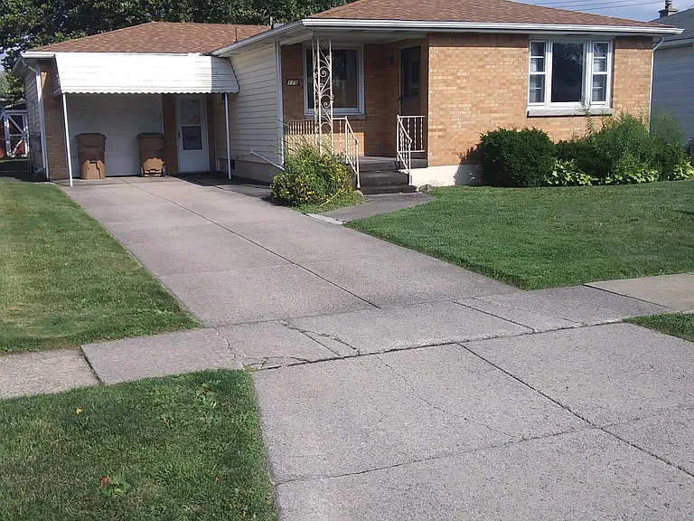 175 Lou Ann Dr — Photo 1