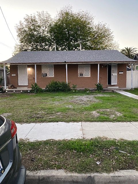 1st image of 1066 Acacia Ave