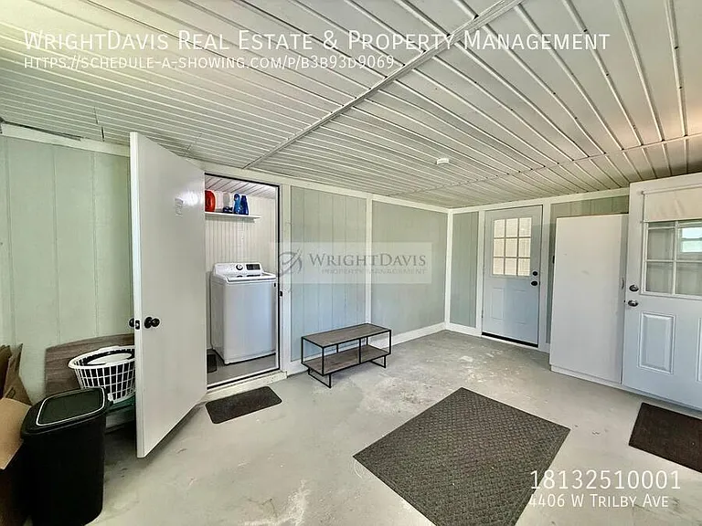 4406 W Trilby Ave — Photo 26