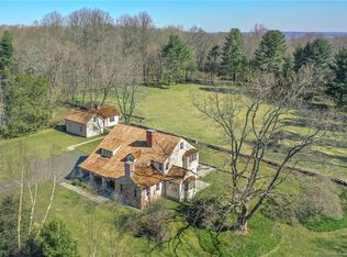 1368 Burr St, Fairfield, CT 06824