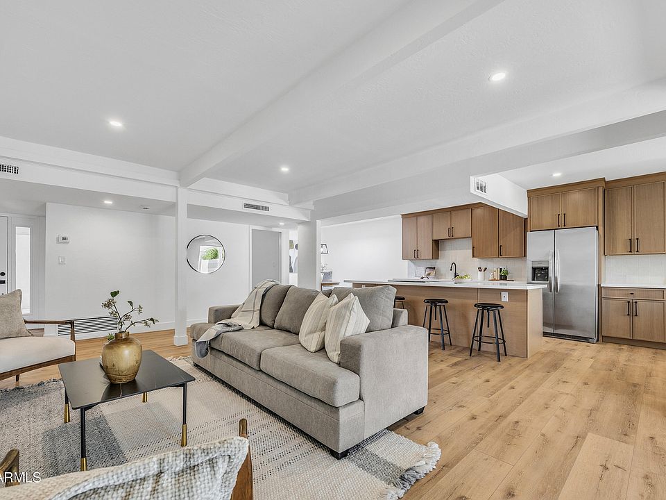 1st image of 6233 E PINCHOT Avenue