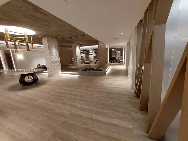 2301 Collins Ave #439 — Photo 4