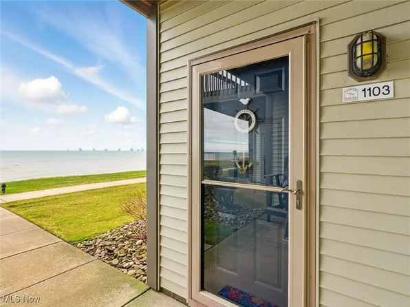 5237 Lake Rd W APT 1103, Ashtabula, OH 44004