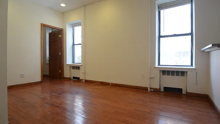 Rented by City Connections Realty | media 16