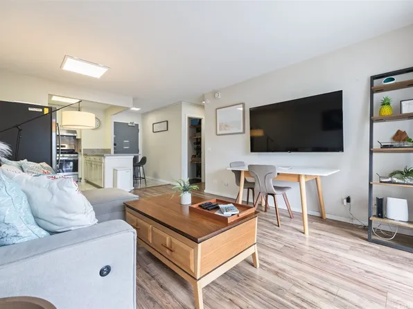 2465 Kuhio Ave #710, Honolulu, HI 96815