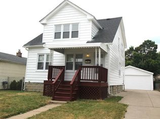 25159 Leach St, Roseville, MI 48066