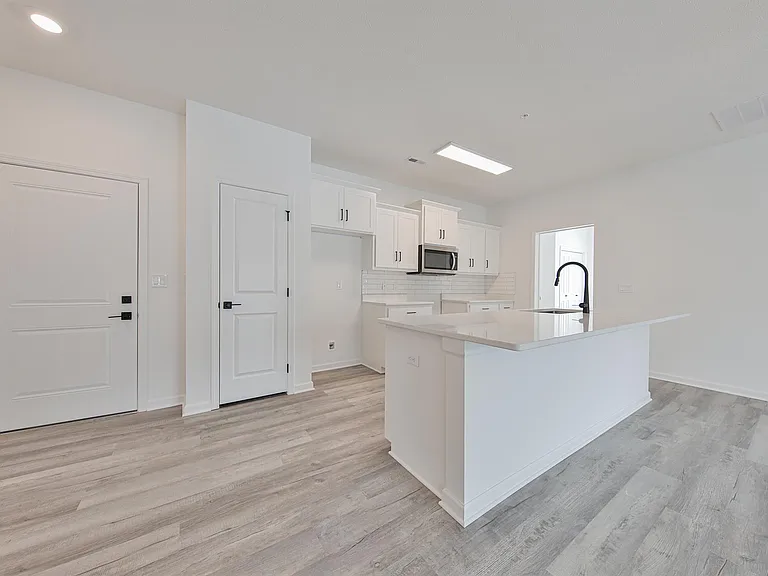 Bellbrook Apartments — Photo 5