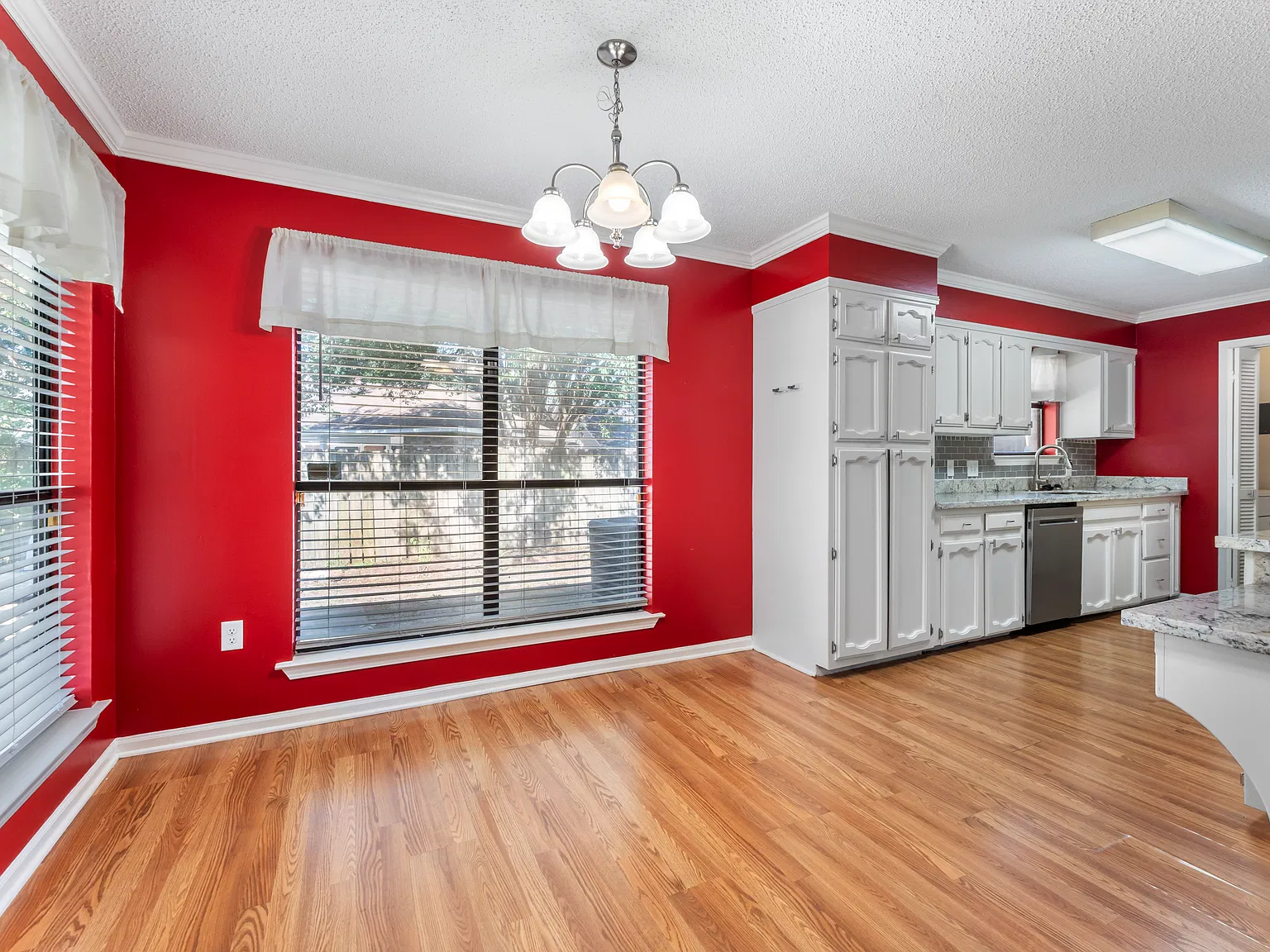 3 bed, 1495 sqft, $1,800 — Photo 3