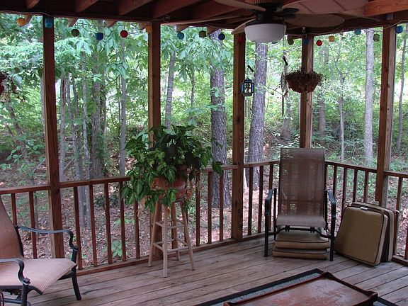 screened porch