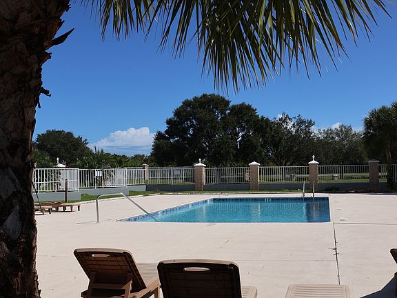 2nd image of 7035 Hammock Trace Dr