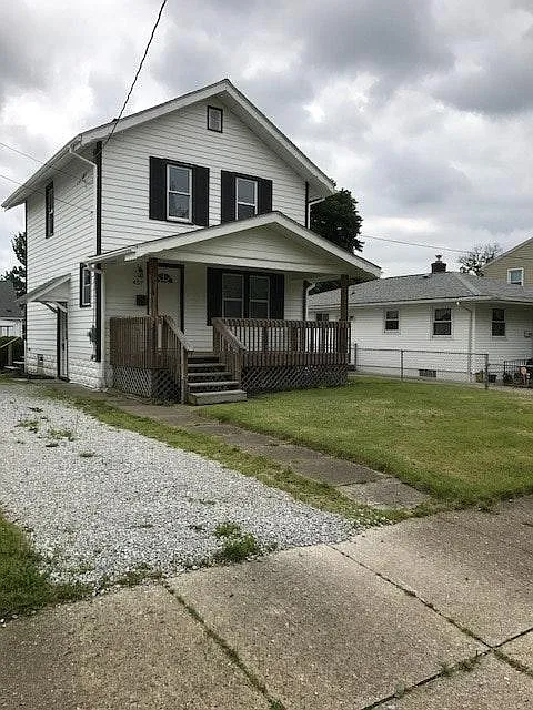 Building Photo - 457 Lamont St