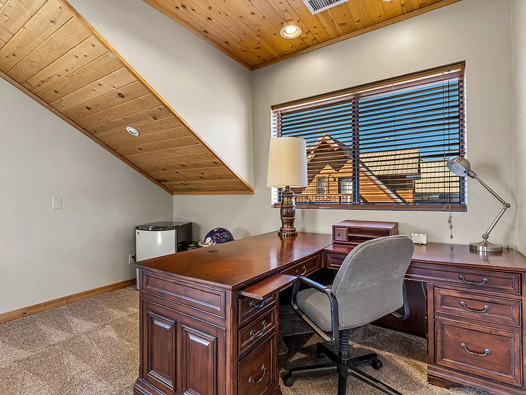 8950 W Antoinette Way — Photo 44
