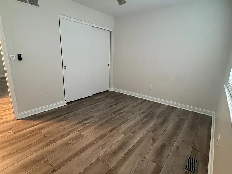 5646 Santa Fe Trl — Photo 17