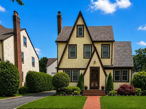 25 Archer Road, West Hempstead, NY 11552
