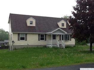 105 Royal Rd, Stuyvesant, NY 12173