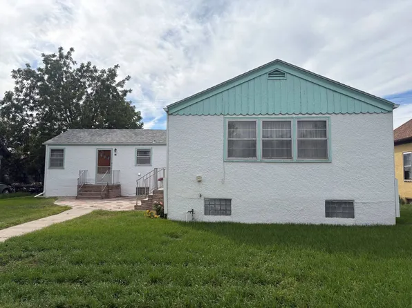 512 Black Hills Ave, Alliance, NE 69301