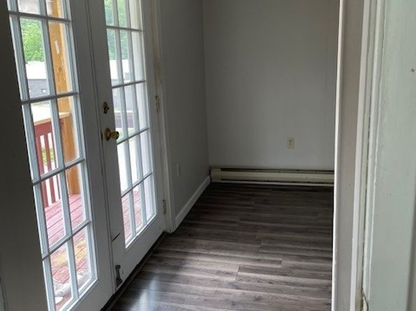 203 Parks Rd APT 6