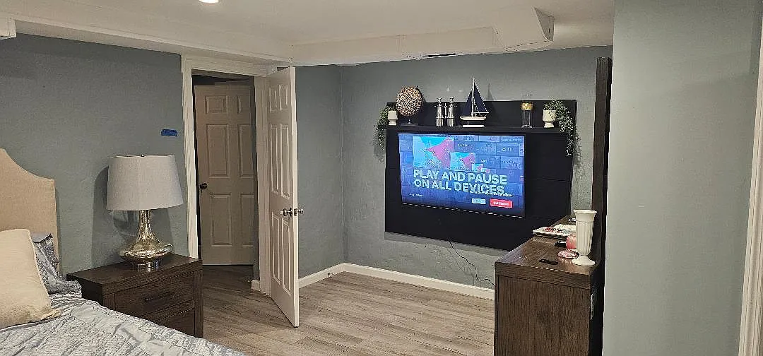 3 bed, 3.0 bath, 7650 sqft, $1,629 — Photo 2