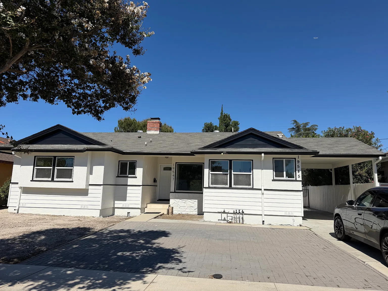 4 bed, 2200 sqft, $5,500 — Photo 3
