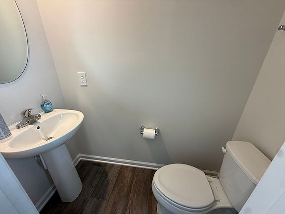 5th image of 306 Parkridge Way