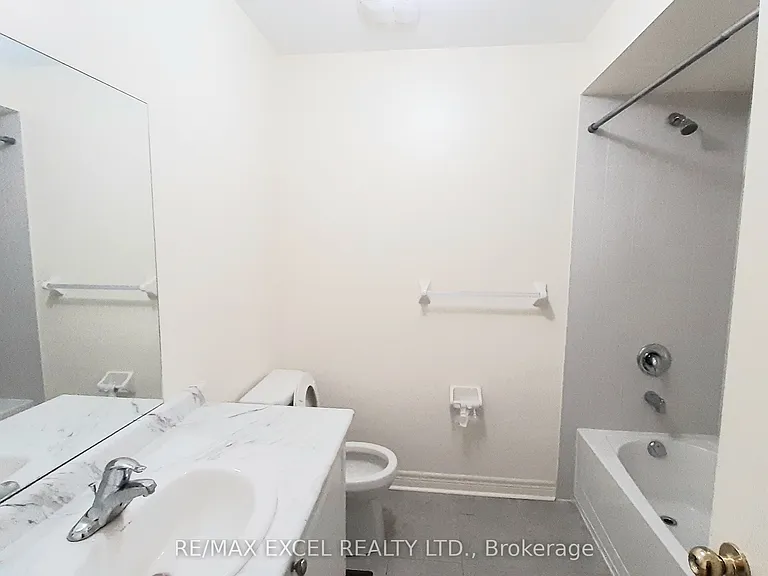 144 Greenwood Rd — Photo 11