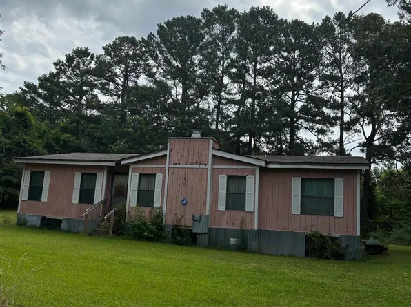 49 N Macedonia Rd, Texarkana, TX 75501