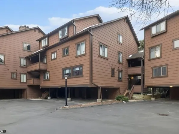 117 Sunset Ky, Secaucus Town, NJ 07094