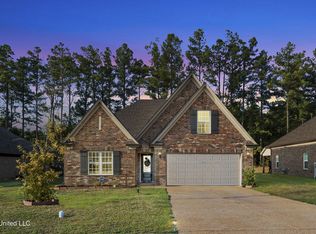 2722 Dela Dr, Southaven, MS 38672