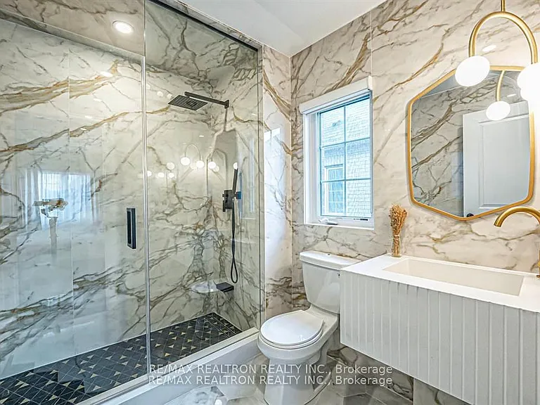 41 Woodgate Pines Dr — Photo 7