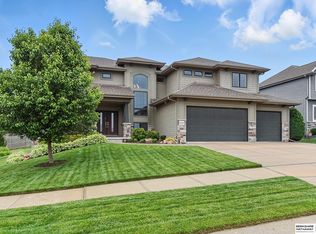 1610 S 207th St, Elkhorn, NE 68022
