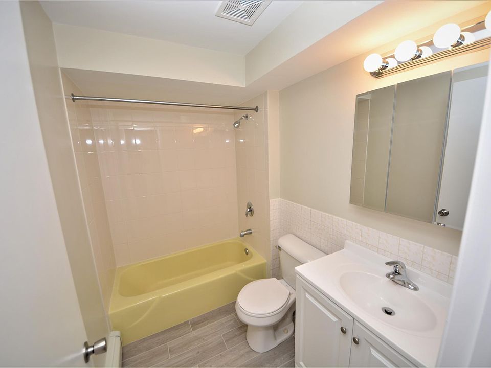 1st image of 9416 S 78th Ct #7N