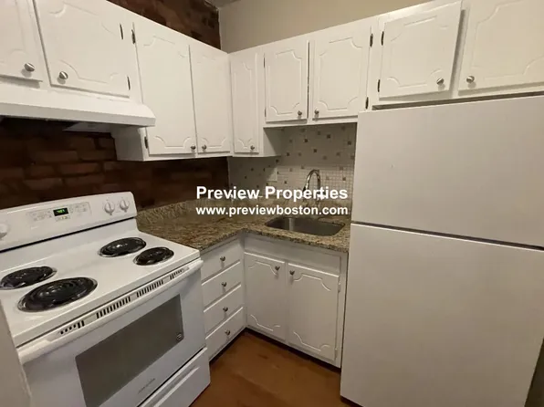 (undisclosed Address), Jamaica Plain, MA 02130