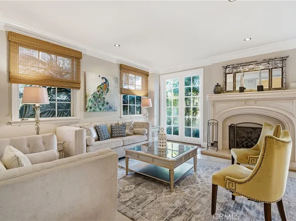 4511 Dulcinea Ct, Woodland Hills, CA 91364