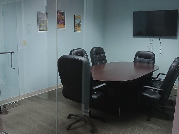 4th image of 11207 Nuckols Rd Suite D
