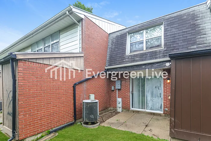 7677 Mount Hood Dr — Photo 15