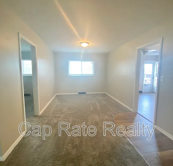 26 S Hampton Rd #C — Photo 6